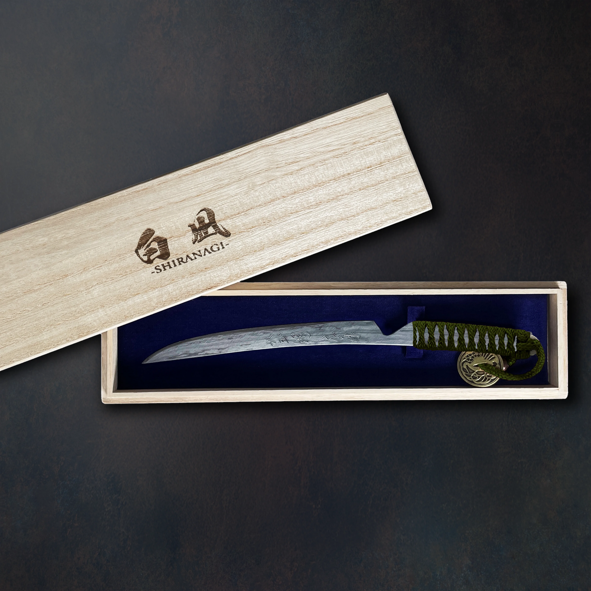玉鋼製刀剣型ひとふり「白凪-SHIRANAGI-」｜葉隠（はがくれ・深緑）