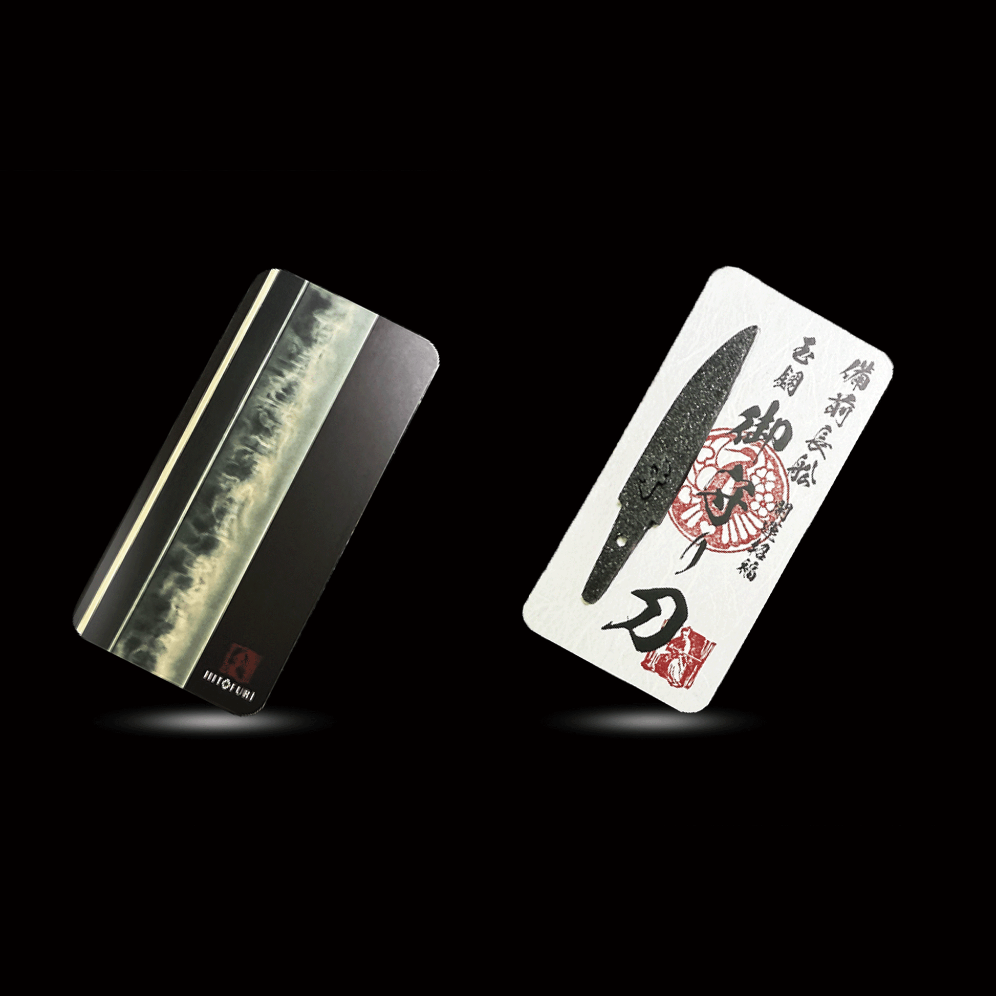 真・御守型ひとふり・カード版 備前長船「山鳥毛写し」特別ver.  大-tachi- 鐔付きアクセサリー仕様 蒼紺（そうこん・紺） - HITOFURI プロジェクト