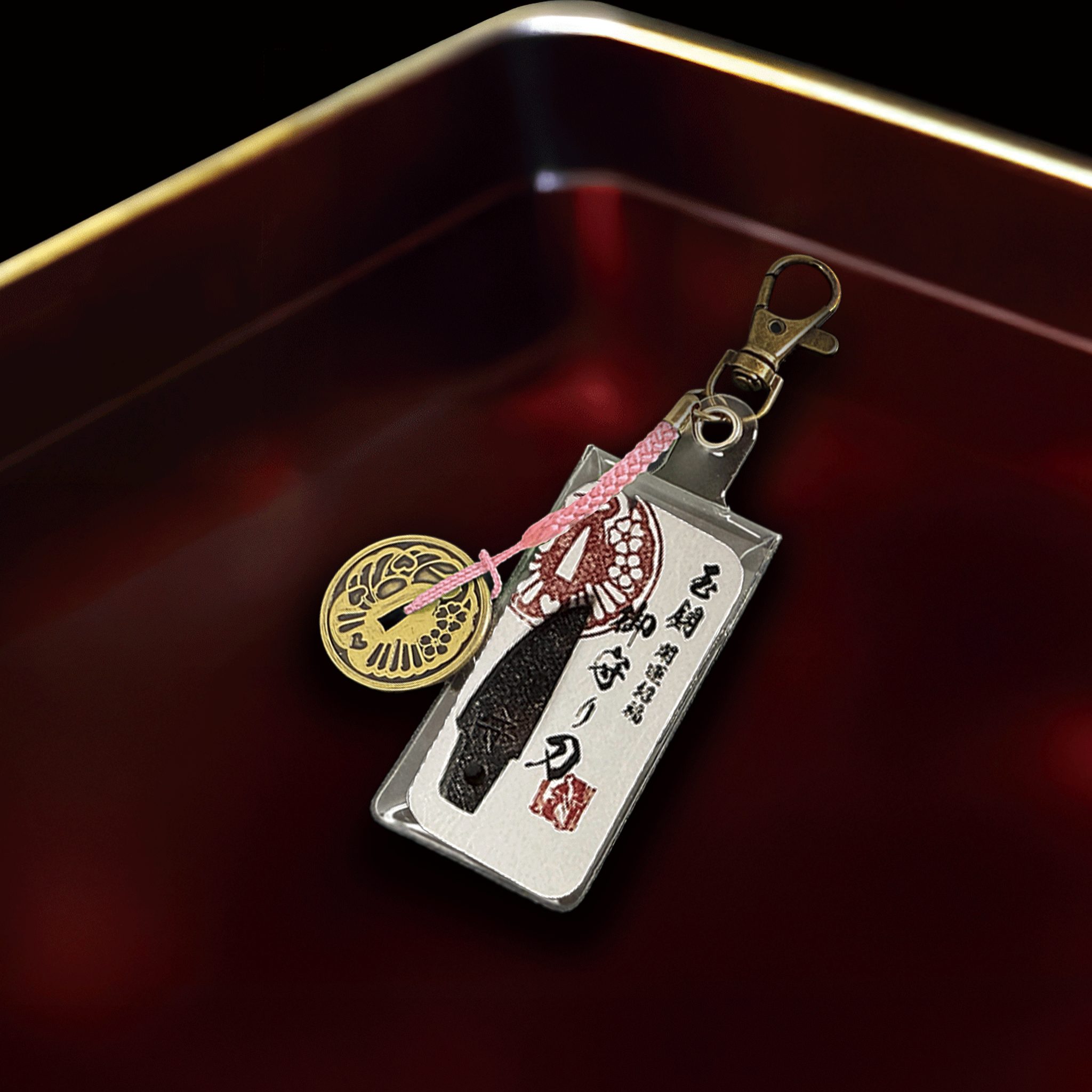 真・御守型ひとふり・カード版1st  小-wakizashi- 鐔付きアクセサリー仕様 桜奏（さくらかなで・ピンク） - HITOFURI プロジェクト