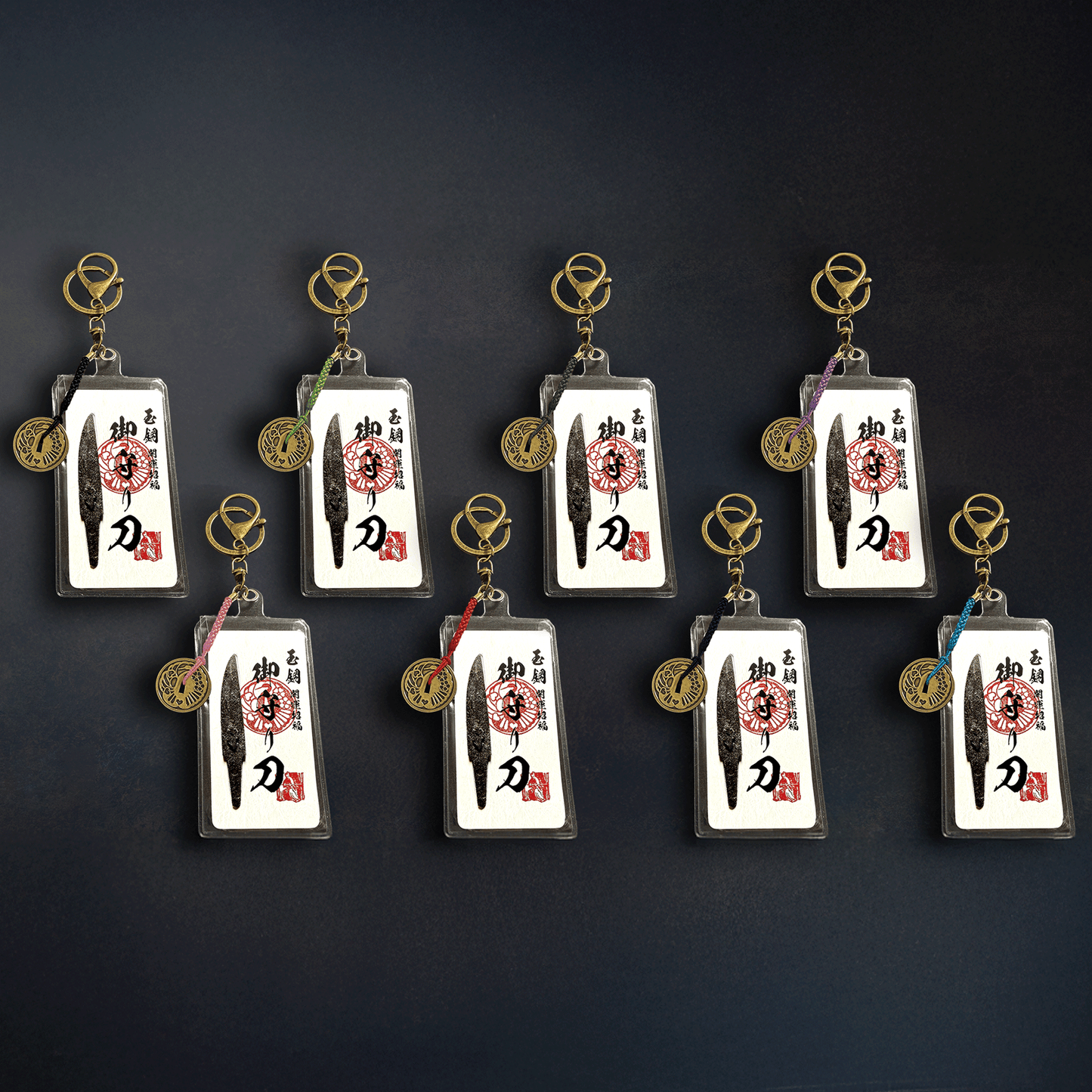 真・御守型ひとふり・カード版 1st 大-tachi- 鐔付きアクセサリー仕様 新月（しんげつ・黒） - HITOFURI プロジェクト